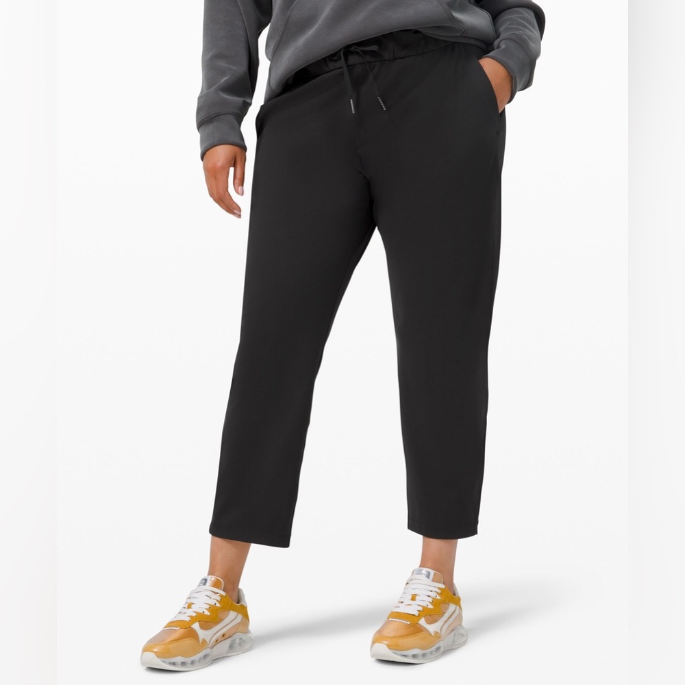 Lululemon ON THE FLY 7/8 PANT 27"